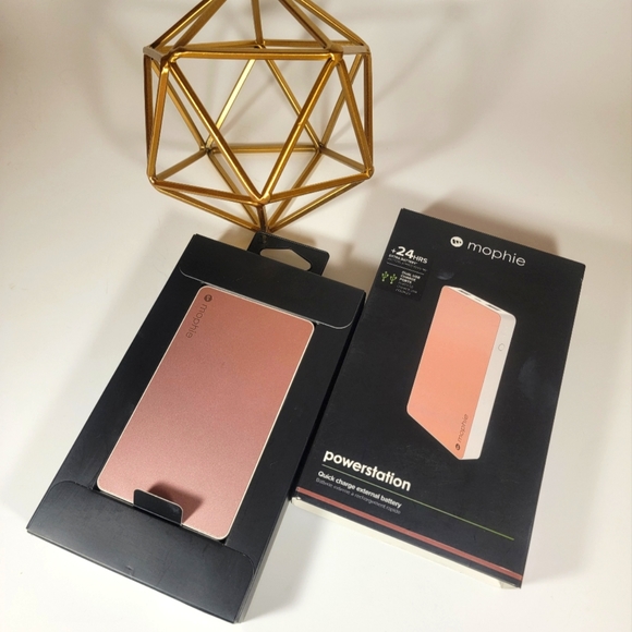 mophie Other - 🆕️Mophie, 24 hr Powerstation, Quick Charge External Power Station🔋